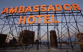 Ambassador Milwaukee, Trademark Collection By Wyndham 4*